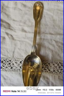 1 GRANDE CUILLERE ARGENT MASSIF Poinçon tête de profil à droite Poids 94 Gr