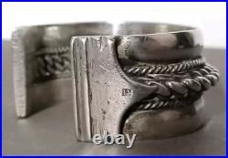 Ancien Gros Bracelet Ethnique En Argent Massif Poinçonné 113 grammes