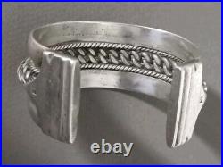 Ancien Gros Bracelet Ethnique En Argent Massif Poinçonné 113 grammes