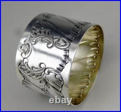 Ancien Rond de serviette en argent massif et vermeil poinçon minerve 1er titre