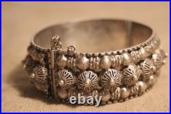 Ancien bracelet Berbère en argent massif 8 poinçons cabochons filigrane Ethnique