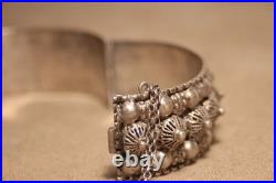 Ancien bracelet Berbère en argent massif 8 poinçons cabochons filigrane Ethnique