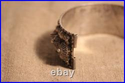 Ancien bracelet Berbère en argent massif 8 poinçons cabochons filigrane Ethnique