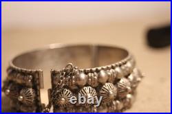 Ancien bracelet Berbère en argent massif 8 poinçons cabochons filigrane Ethnique