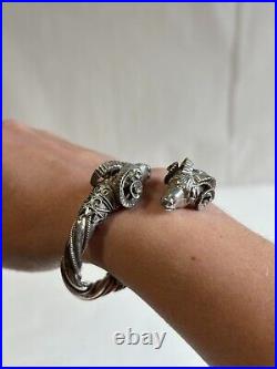 Ancien bracelet jonc en argent massif poinçon 925, têtes de béliers, poids 42.63