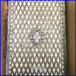 Ancien carnet de bal en argent massif poinçonné et tissu XIX ème 6,5 x 9,5 cm