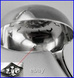 Ancienne Cuillère Saupoudreuse ou passe thé en argent massif poinçon 1er titre