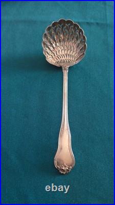 Ancienne Pelle à Saupoudrer en Argent Massif Poinçon Minerve Style Louis XV