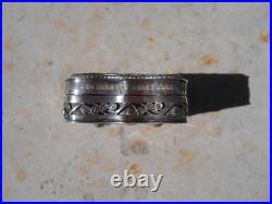 Ancienne boîte argent massif poinçon Lion anglais antique silver box décor coeur