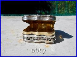 Ancienne boîte argent massif poinçon Lion anglais antique silver box décor coeur