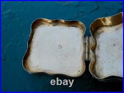 Ancienne boîte argent massif poinçon Lion anglais antique silver box décor coeur