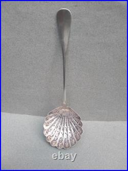 Ancienne cuillère saupoudreuse en argent massif poinçon à la Minerve 36,2 gr