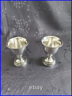 Argent massif paire de coquetier en argent massif 1819-1838 poinçon vieillard