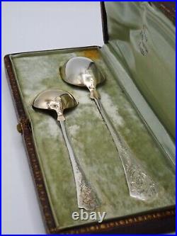 BELLE CUILLERE A COMPOTE et CREME EN ARGENT MASSIF POINCON MINERVE COFFRET