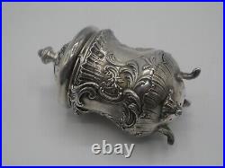 Beau Moulin A Poivre En Argent Massif Poincon Minerve Decor Louis XV