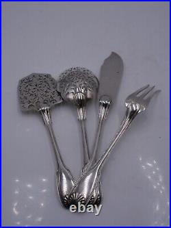 Beau Service A Hors D Oeuvres 4 Pieces Argent Massif Poincon Minerve Coquille