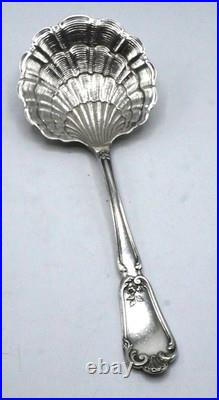 Belle Pelle A Fraises En Argent Massif Poincon Minerve 1 Er Titre Decor Louis XV