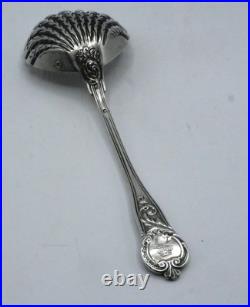 Belle Saupoudreuse En Argent Massif Poincon Minerve Couronne Comtale