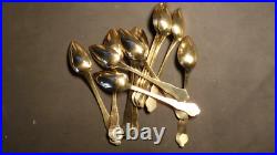 Belle boite de 12 cuillères à café en Vermeil massif poinçon MINERVE poids 218g