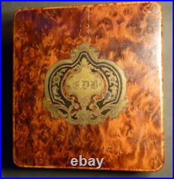 Belle boite de 12 cuillères à café en Vermeil massif poinçon MINERVE poids 218g