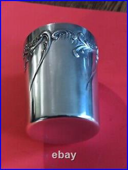 Belle timbale Art Nouveau en argent massif poinçon Mercure 92 gr