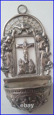 Bénitier en Argent Massif Poinçon Christ entouré d'Ange 11,5 cm