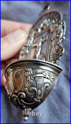 Bénitier en argent massif Poinçon Minerve & Orfèvre Hénin & Cie