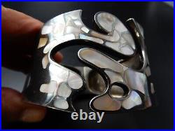 Bracelet Manchette 1980 Argent 925 poinçon & arabesque de Nacre signé Gc 90 gr