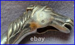 Bracelet vintage jonc ouvert à têtes de chevaux en argent massif Poinçons