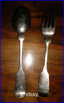 COUVERTS EN ARGENT MASSIF Sterling poinçon J&I Cox, 18 ème