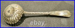 CUILLÈRE À SAUPOUDRER EN ARGENT MASSIF POINÇON SANGLIER 19ème