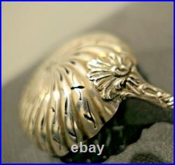 CUILLÈRE À SAUPOUDRER EN ARGENT MASSIF POINÇON SANGLIER 19ème