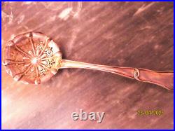 CUILLERE A SUCRE EN ARGENT MASSIF 1eTITRE POINCON MINERVE MO. NICOLAS DOUBESKY