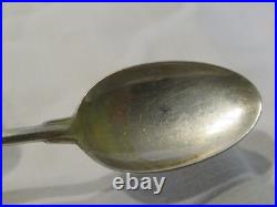 Coffret 12 Cuilleres A Moka En Argent Massif Travail Etranger Poincon 0.800 Coffret 12 Cuilleres A Moka En Argent Massif Travail Etranger Poincon 0.800