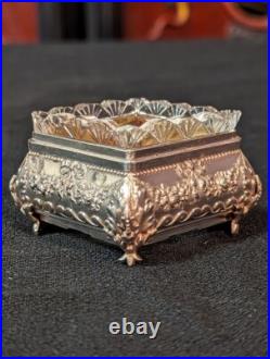 Coffret De Quatre Salerons Argent Massif Poinçon Minerve Coffret De Quatre Salerons Argent Massif Poinçon Minerve