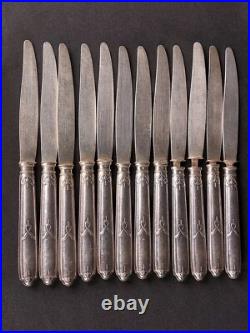 Couteaux a fruits x 12 Argent massif (lame et manche) poinçon Minerve XIXème Couteaux a fruits x 12 Argent massif (lame et manche) poinçon Minerve XIXème