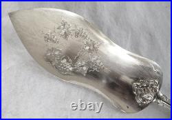 Couverts de service style Louis XVI argent massif poinçon Minerve Couverts de service style Louis XVI argent massif poinçon Minerve