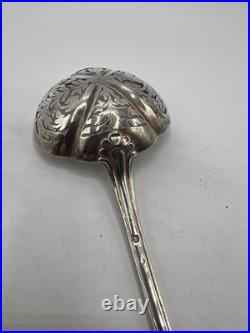 Cuillere A Sucre Saupoudreuse Argent Massif Poincon Minerve Armoiries