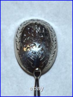 Cuillère à saupoudrer en argent massif poinçon minerve