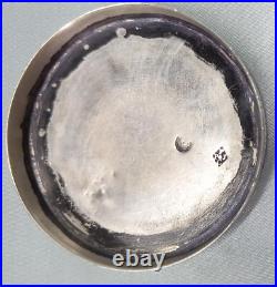 Délicate boite à pilules en argent avec poinçons début 19 ème 1819-1838