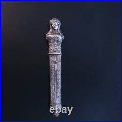 Etui à aiguilles Argent buste de femme romaine Poinçon tête de lièvre vers 1820