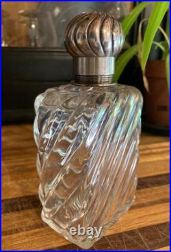 Flacon de parfum en cristal et en argent massif poinçon 1840/1889 victorien