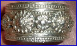 Gros bracelet manchette en argent massif poinçons Minerve 2 + orfèvre 94,6 Gr