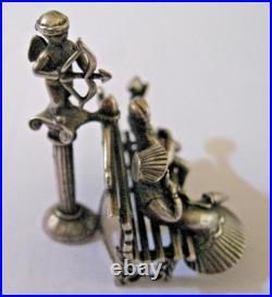 Les amoureux sur un banc et cupidon argent massif 46 gr poinçon