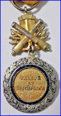 Médaille Militaire trophée biface en argent massif (poinçon tête de sanglier)