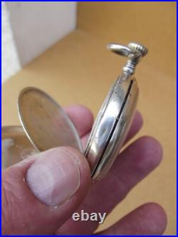 Montre Gousset Longines en argent massif poinçon d'argent cygne Art Deco Montre Gousset Longines en argent massif poinçon d'argent cygne Art Deco