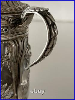 Moutardier à décor d'anges en Argent Massif Poinçon Minerve Moutardier à décor d'anges en Argent Massif Poinçon Minerve