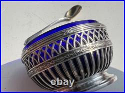 Paire De Salerons + Pelles A Sel En Argent Massif Poincon Minerve Verre Bleu