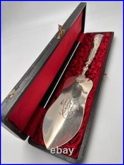 Pelle à Gâteaux en argent massif Minerve poinçon d'orfèvre L I époque XIXe
