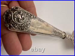 Pelle à Gâteaux en argent massif Minerve poinçon d'orfèvre L I époque XIXe